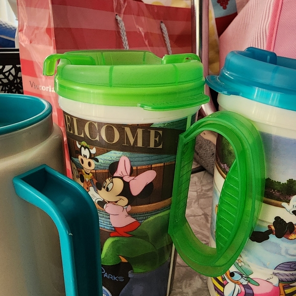 4 Disney Park Cups - Picture 5 of 5